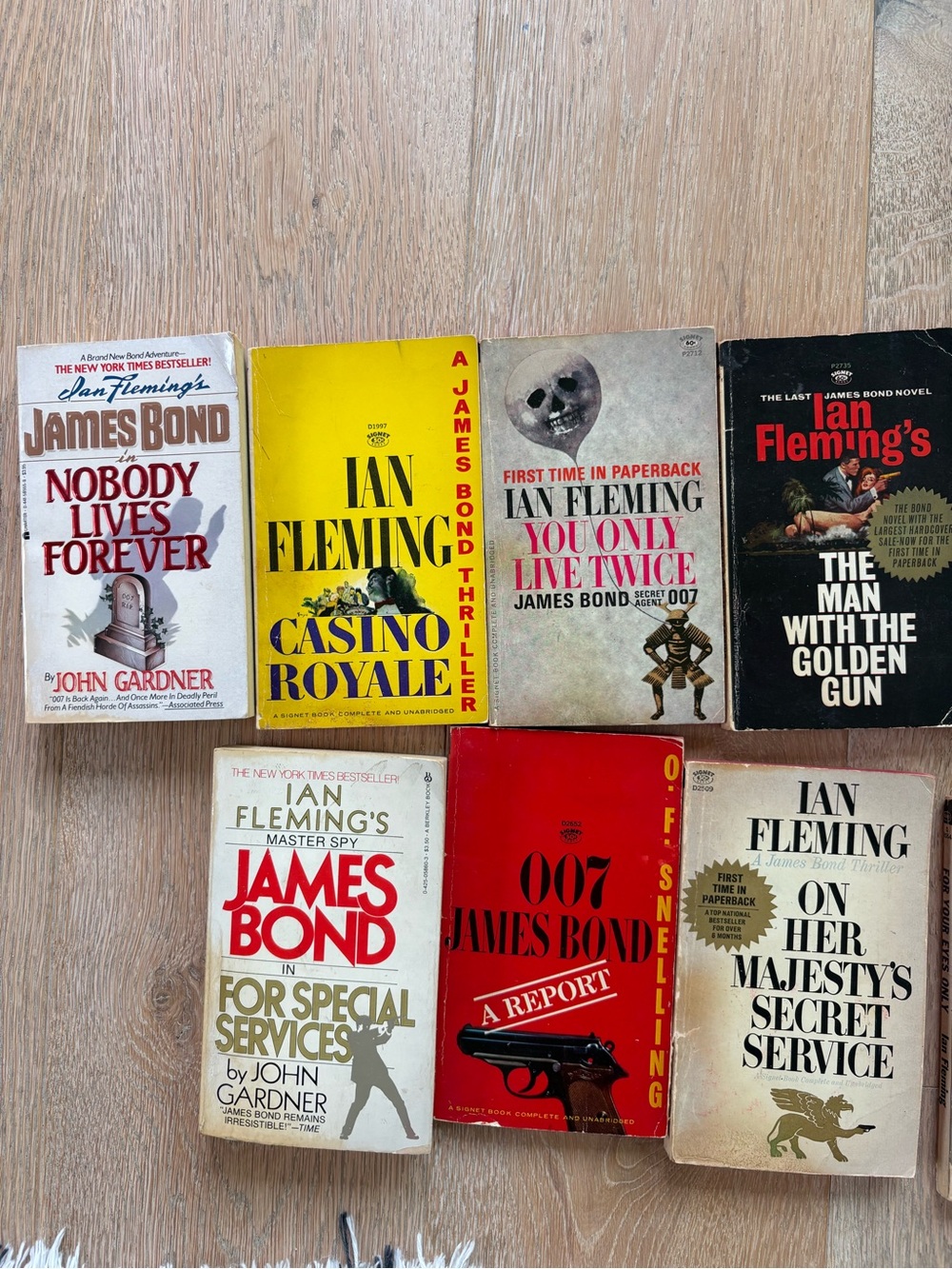 Ian Fleming James Bond 007 Paperback Set total of 17 books